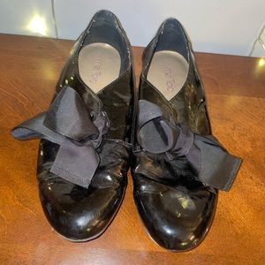 Size 10 black patent leather flats with bow
